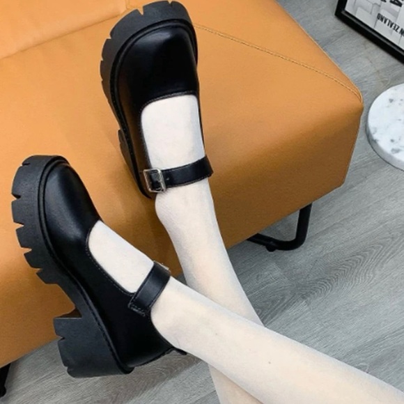 Shoes - Platform Mary Jane Shoes Black Eur36 US 6